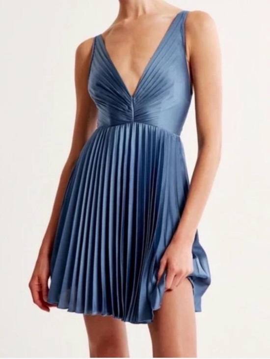 Abercrombie & Fitch Dresses & Skirts - Abercrombie & Fitch Dusty Blue Pleated Mini Dress